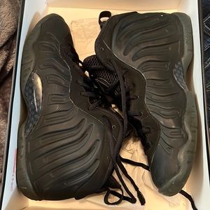 Nike little posite one grade school